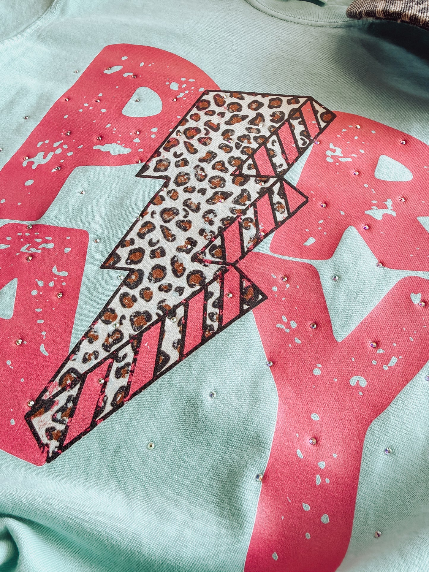 Pray Graphic Tee