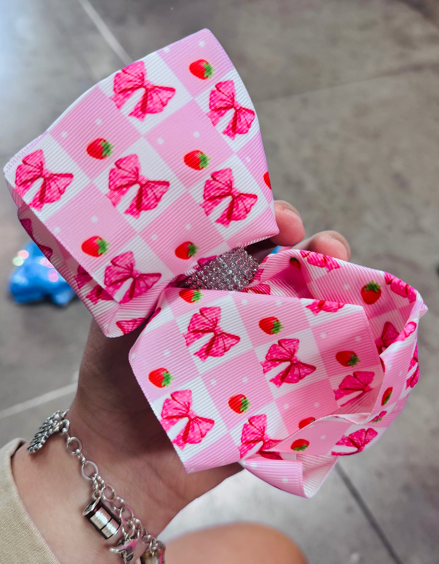 Rhinestone Clip Bows (Patterns)