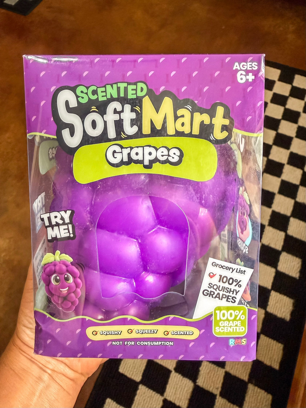 Jumbo Grape Squishy 🍇