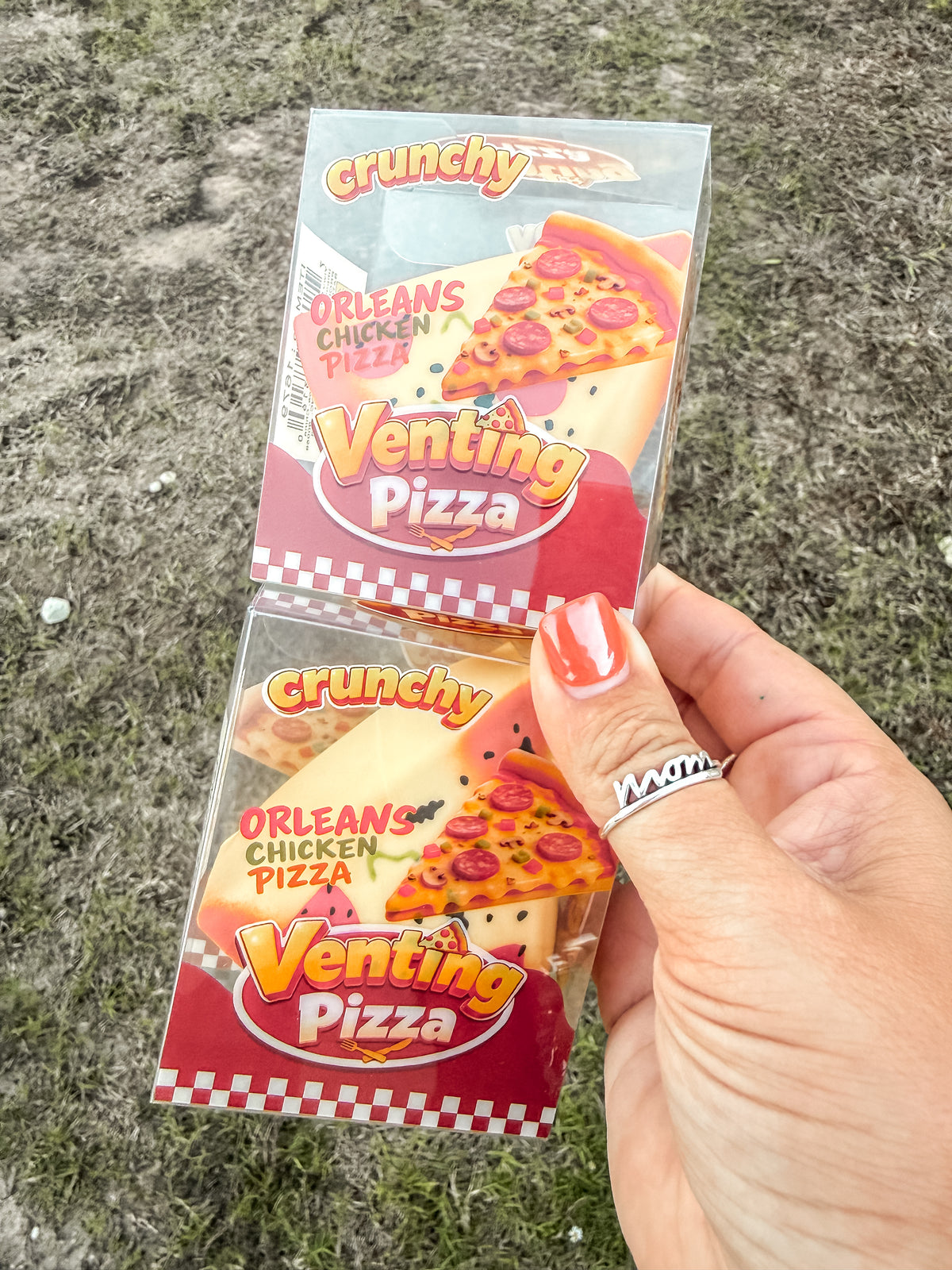 “Crunchy” Pizza Slice Squishy
