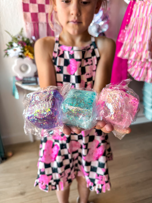 Glitter Cube - Solid Squish