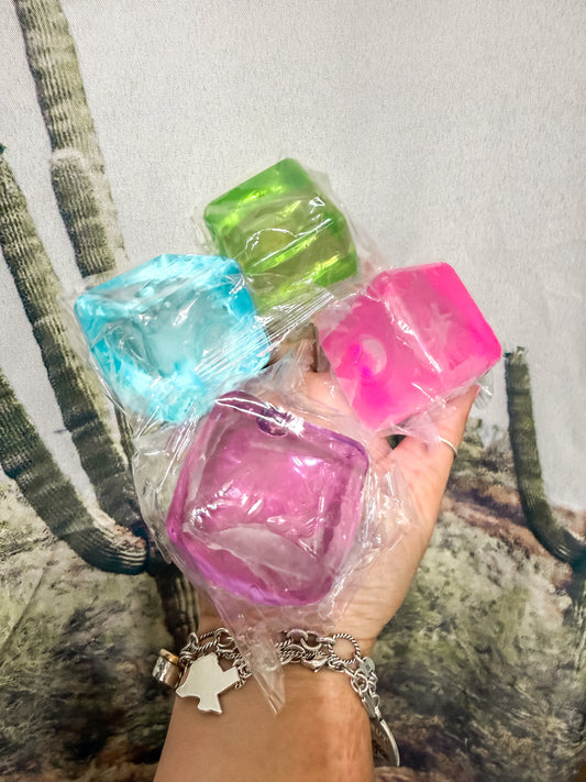 Cube - Solid Squish